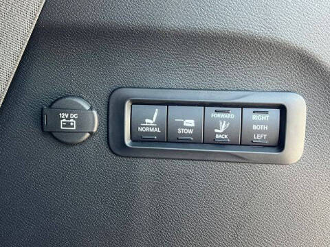 2025 Chrysler Pacifica Pinnacle