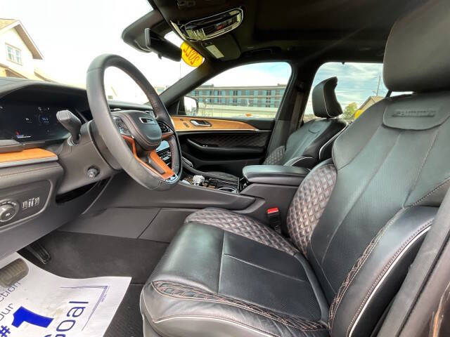 2022 Jeep Grand Cherokee Summit Reserve