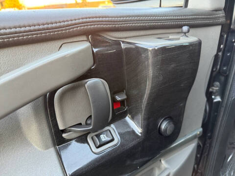 2017 GMC Savana 2500