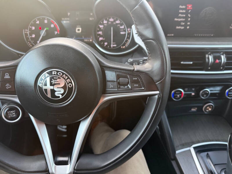 2018 Alfa Romeo Stelvio Ti Sport