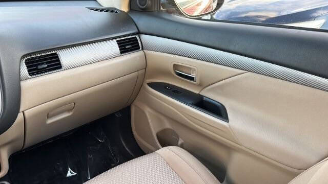 2018 Mitsubishi Outlander SE