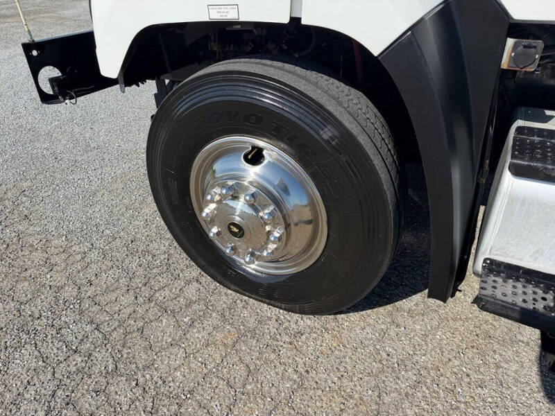 2014 Freightliner 108 SD