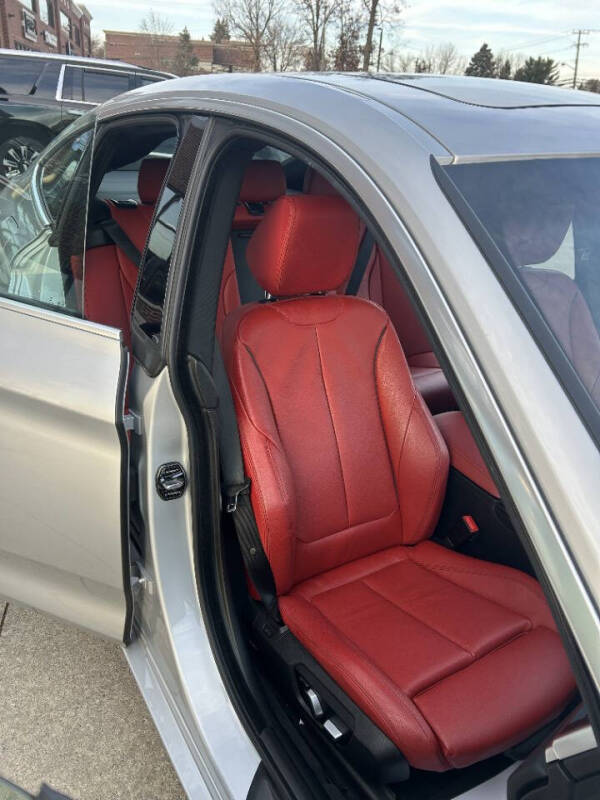 2018 BMW 3 Series 330i xDrive Gran Turismo