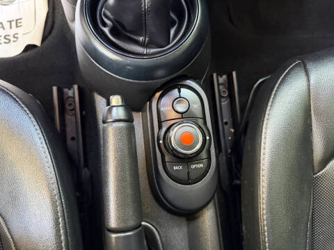 2017 MINI Hardtop 2 Door Cooper