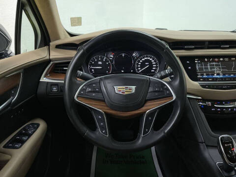 2018 Cadillac XT5 Platinum