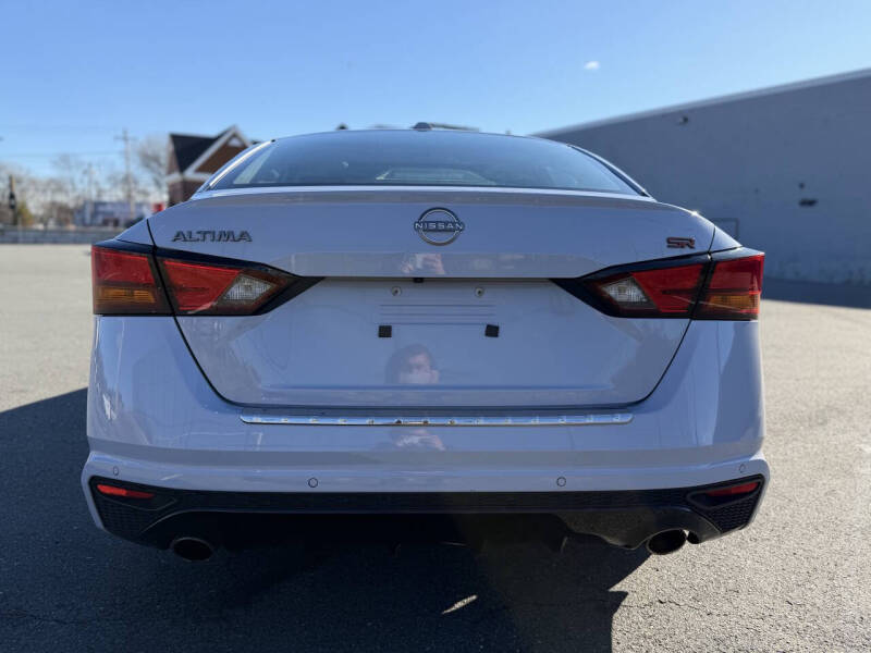 2023 Nissan Altima 2.5 SR