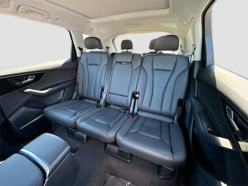 2022 Audi Q7 quattro Premium Plus 55 TFSI