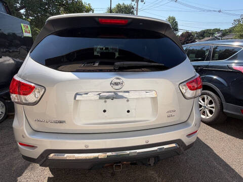 2013 Nissan Pathfinder SL
