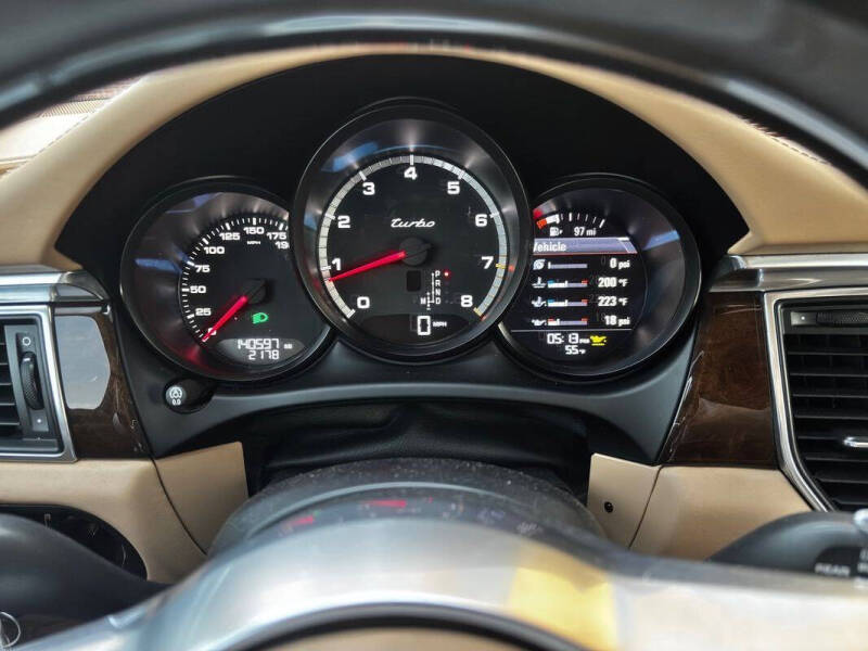 2015 Porsche Macan Turbo