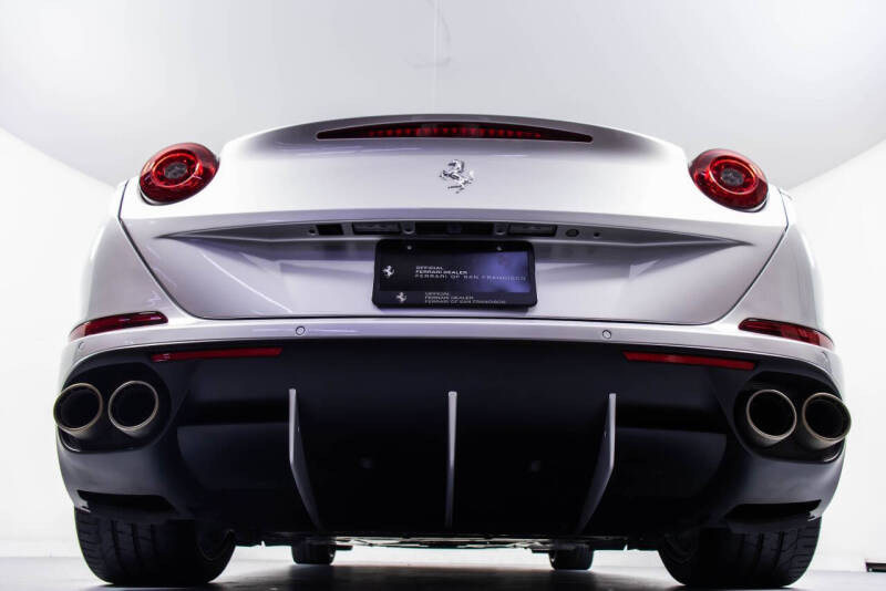 2016 Ferrari California T