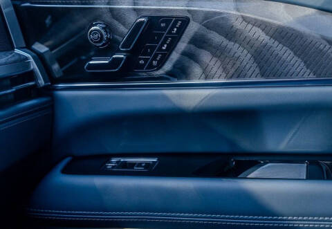 2025 Cadillac Escalade IQ Luxury 2