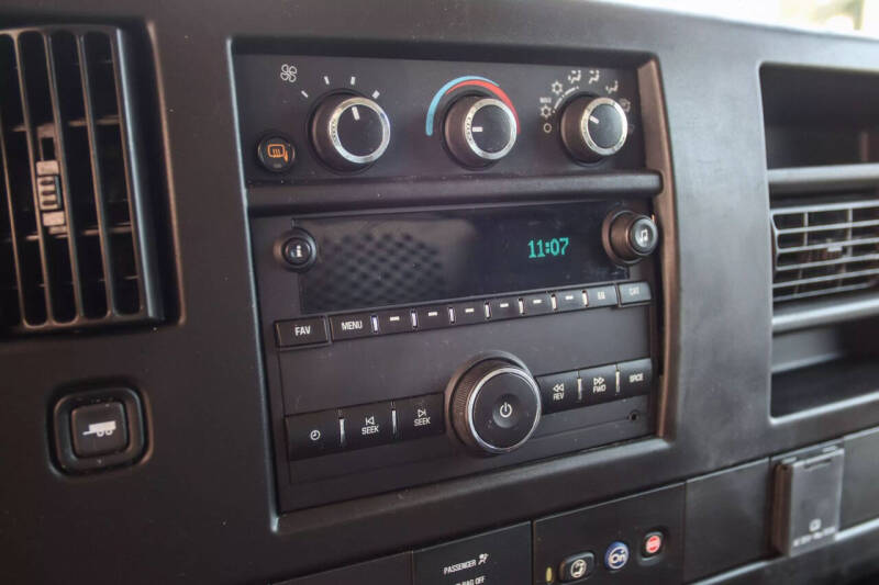 2023 Chevrolet Express 2500