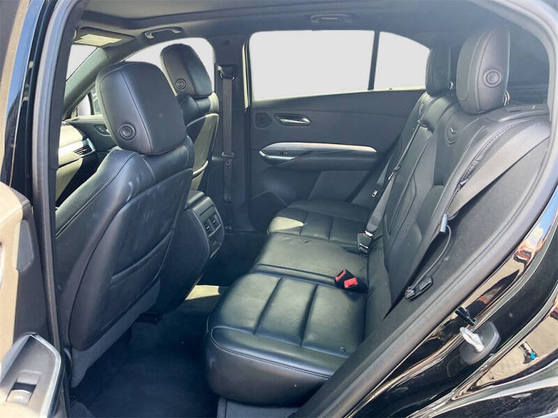 2020 Cadillac XT4 Premium Luxury