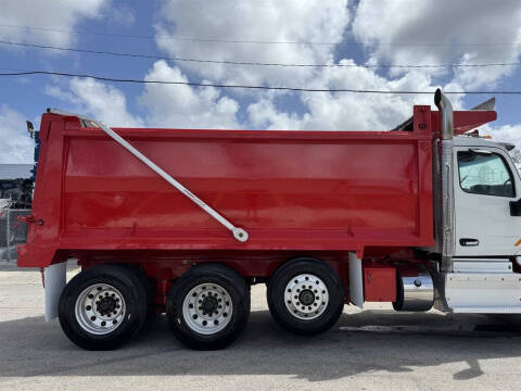 2017 Peterbilt 567