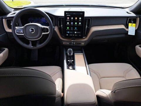 2026 Volvo XC60 B5 Plus
