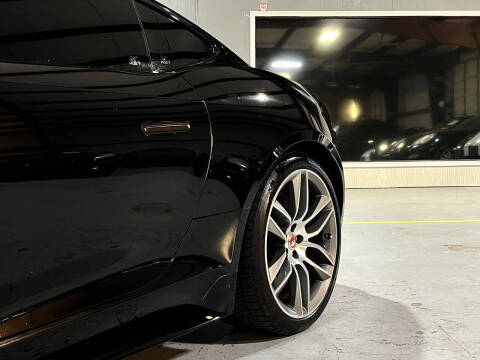 2015 Jaguar F-TYPE R