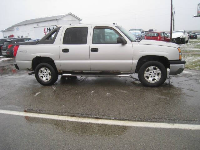 2004 Chevrolet Avalanche Base photo 4