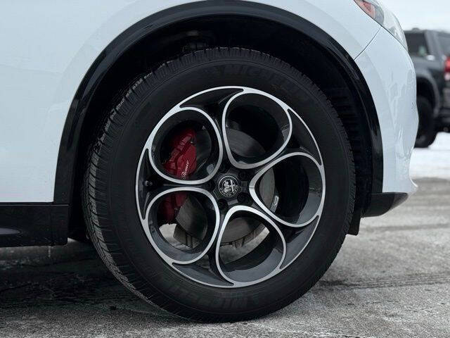 2024 Alfa Romeo Stelvio Veloce