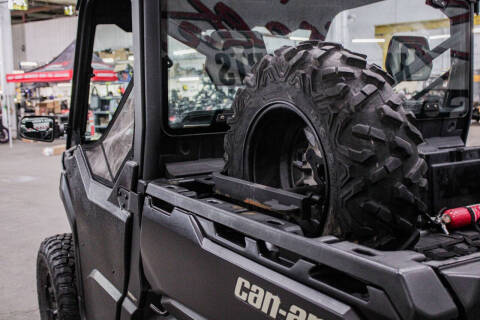 2020 Can-Am Defender XT HD10