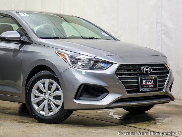 Used 2021 Hyundai Accent SE with VIN 3KPC24A65ME144836 for sale in Tinley Park, IL