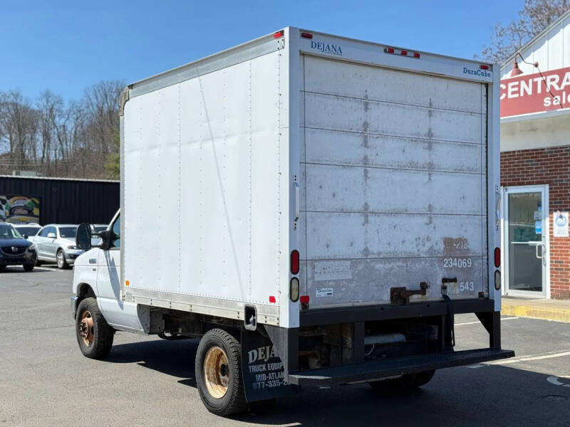 2012 Ford E-Series
