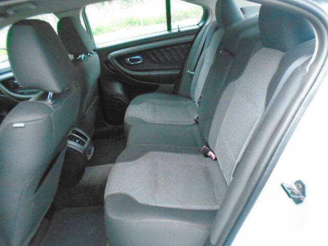 2011 Ford Taurus SEL