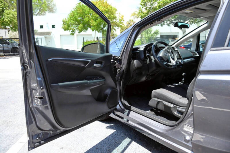 2015 Honda Fit EX - Photo 15