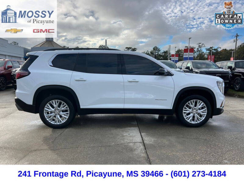 2024 GMC Acadia Elevation