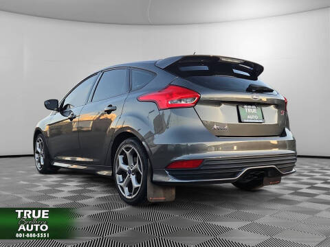 2017 Ford Focus ST