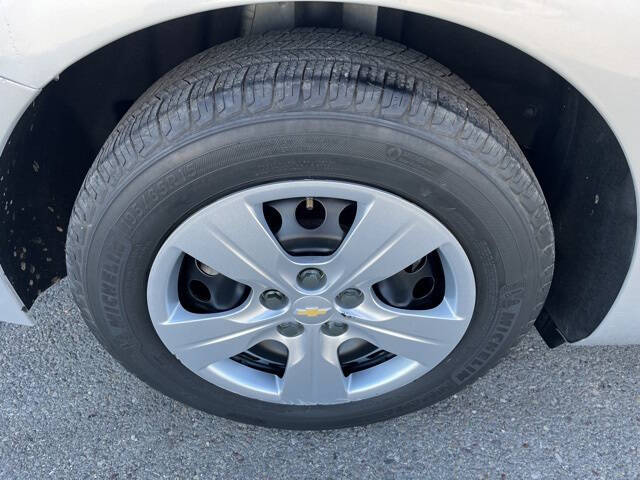 2017 Chevrolet Cruze LS Manual