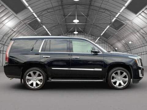 2017 Cadillac Escalade Luxury