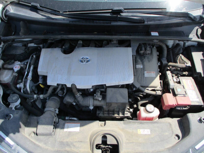 2021 Toyota Prius LE