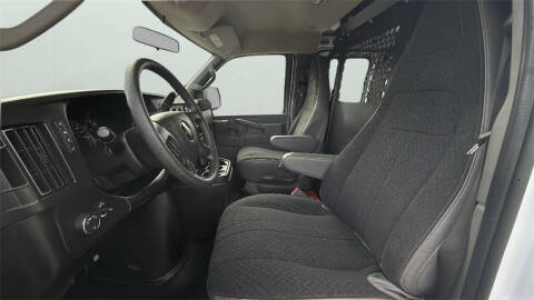 2024 Chevrolet Express 2500