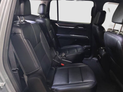 2024 GMC Acadia Elevation