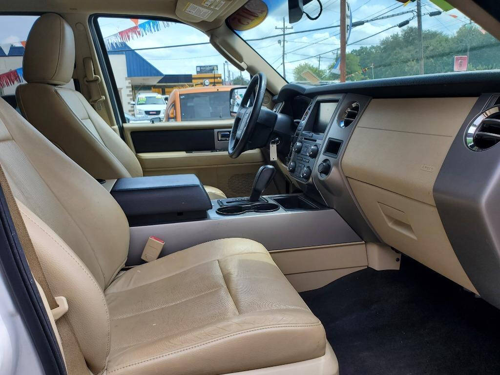 2015 Ford Expedition EL for sale at DAGO'S AUTO SALES LLC in Dalton, GA