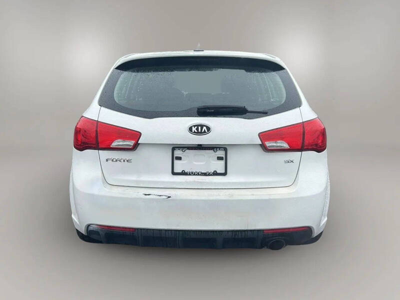 2011 Kia Forte5 SX