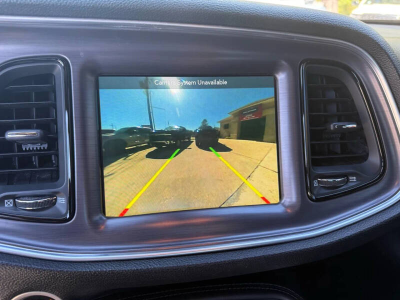 2017 Dodge Challenger 392 HEMI Scat Pack Shaker