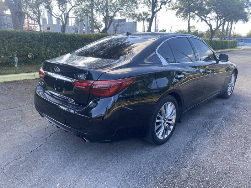 2018 Infiniti Q50 3.0T Luxe