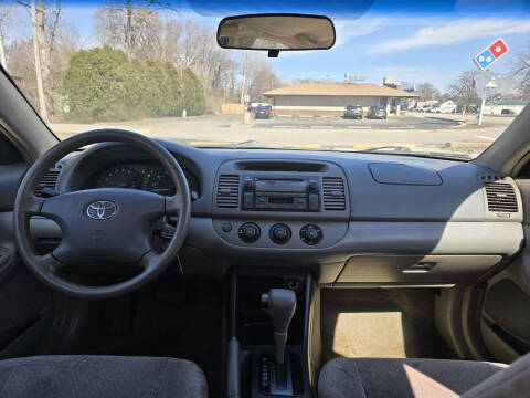 2003 Toyota Camry LE