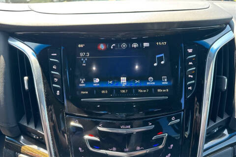 2017 Cadillac Escalade Platinum
