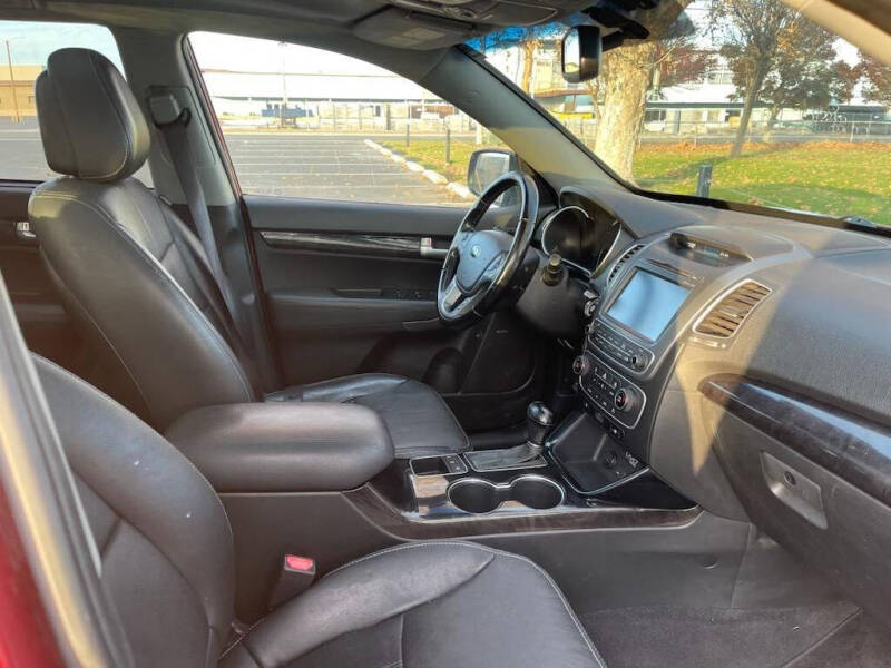 2014 Kia Sorento SX