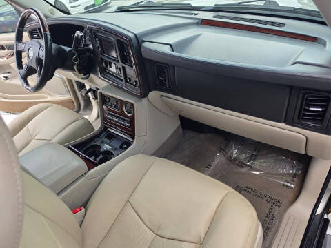2004 Cadillac Escalade ESV