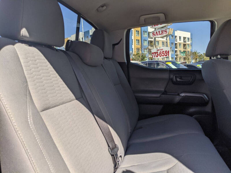 2019 Toyota Tacoma SR5 V6