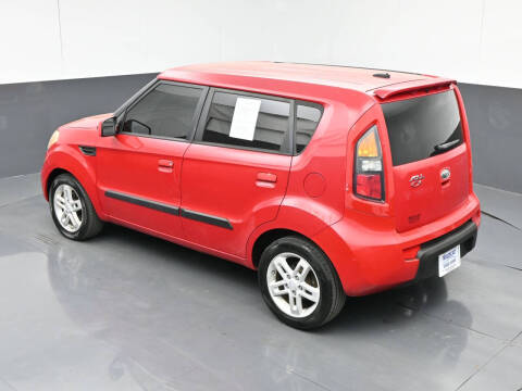 2010 Kia Soul +