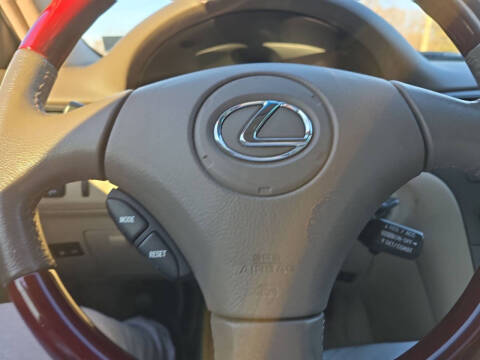 2004 Lexus ES 330