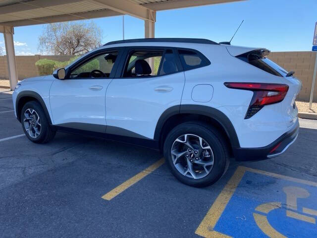 Used 2024 Chevrolet Trax LT with VIN KL77LHE20RC245100 for sale in Peoria, AZ