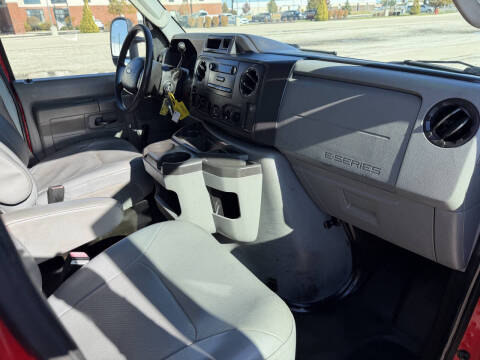 2012 Ford E-Series E-350 SD