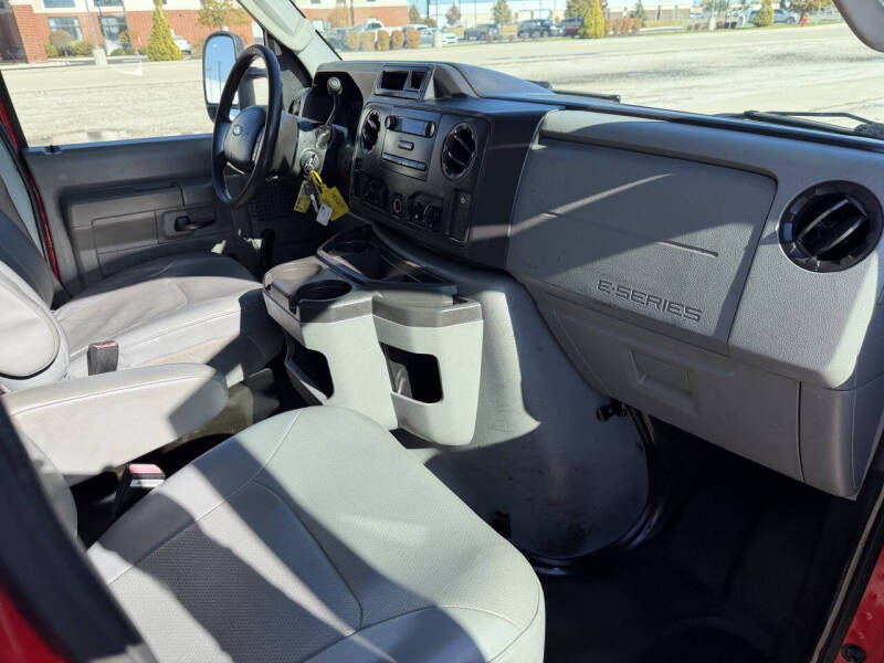 2012 Ford E-Series E-350 SD