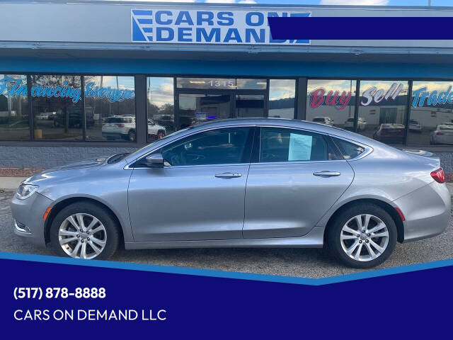 2016 Chrysler 200 Limited's photo