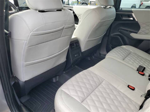 2022 Mitsubishi Outlander SEL